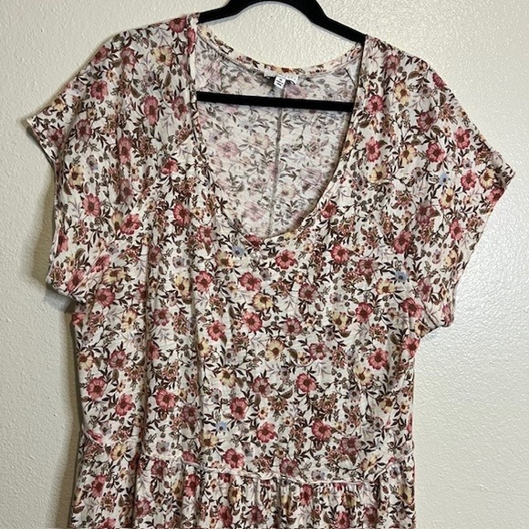 True Craft Plus Size 1X Floral Tiered Babydoll Tunic V Neck Top Cottage Prairie - Picture 5 of 9